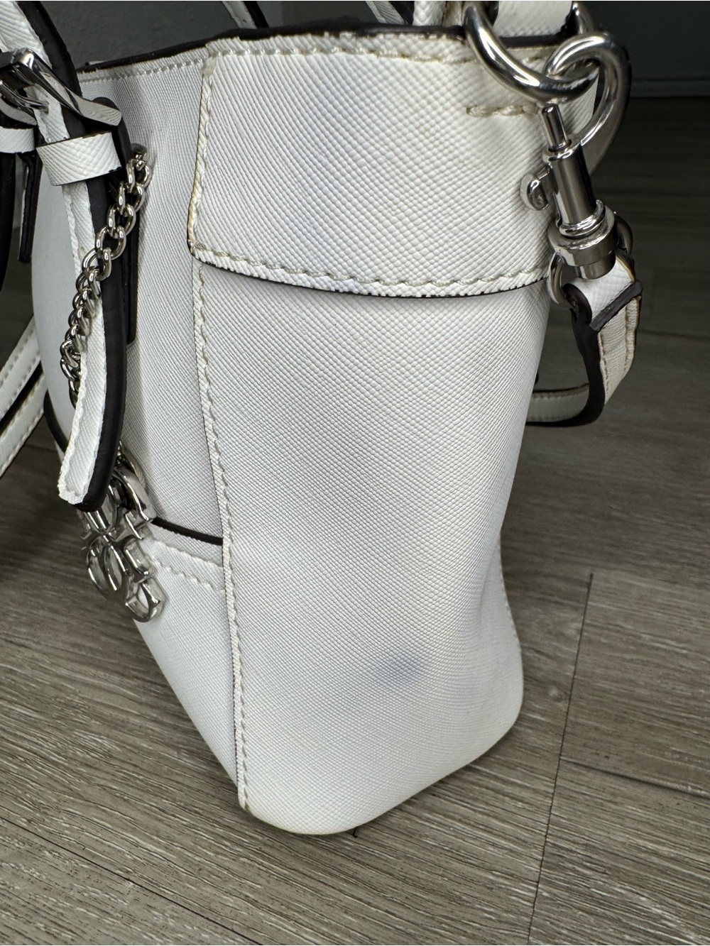 GUESS White Crossbody Satchel with Silver-Tone Logo Charm - Picture 4 of 10